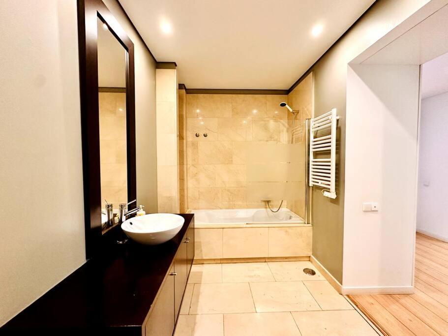 Lucky Alameda Apartment Lissabon Buitenkant foto